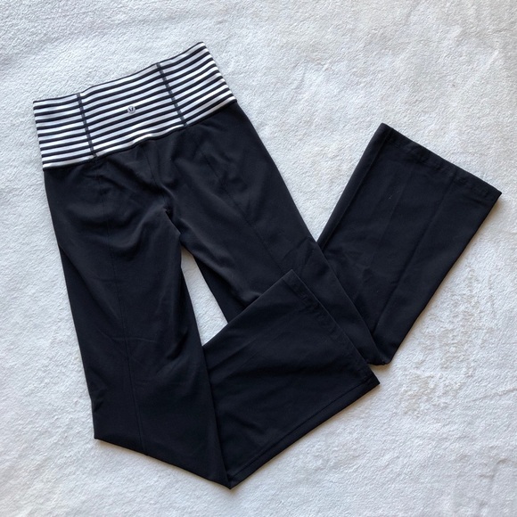 lululemon athletica Pants - Lululemon Groove Pant Roll Down Stripe Waistband